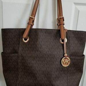 Mk purse